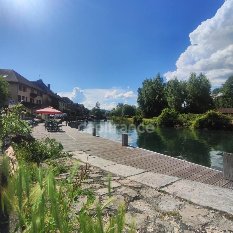 Maison - 290 m² - 11 pièces