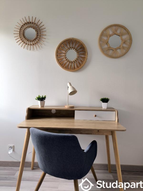 Chambre - 10 m² - 1 pièce