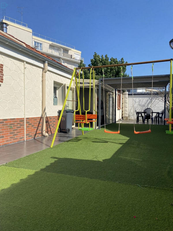 Maison - 165 m² - 8 pièces