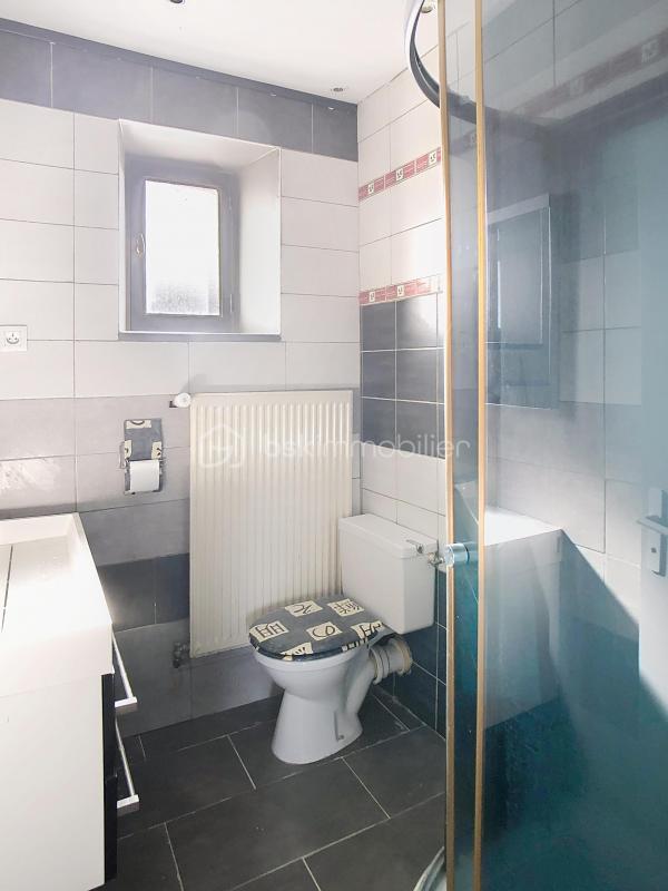 Maison - 182 m² - 8 pièces