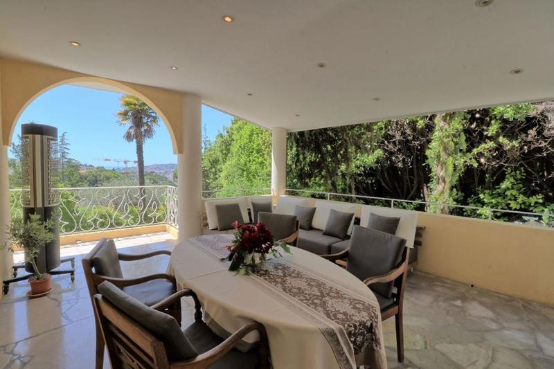 Maison de maîtres - 386 m² - 10 pièces