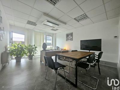 Local commercial - 302 m²