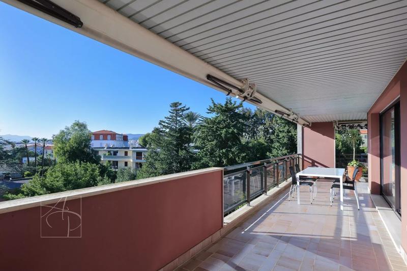 Appartement - 162 m² - 4 pièces