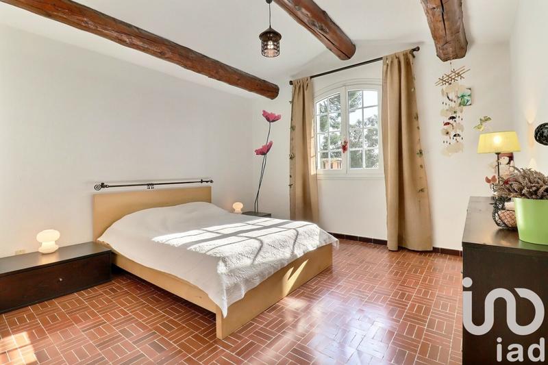 Maison - 198 m² - 5 pièces