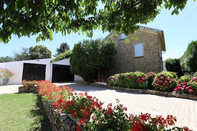 Maison - 172 m² - 8 pièces