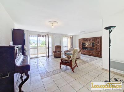 Appartement - 96 m² - 4 pièces