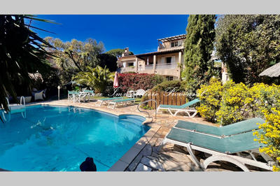 Maison - 172 m² - 7 pièces