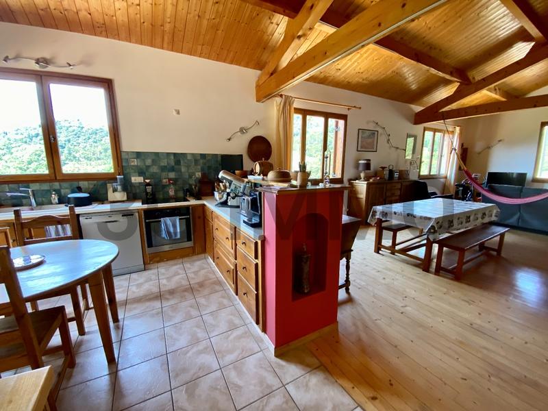 Maison - 229 m² - 4 pièces