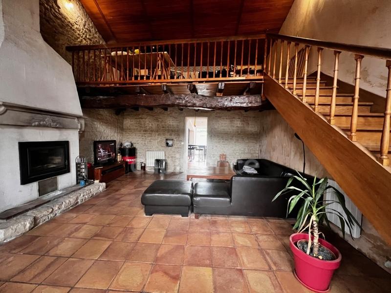 Maison - 192 m² - 6 pièces