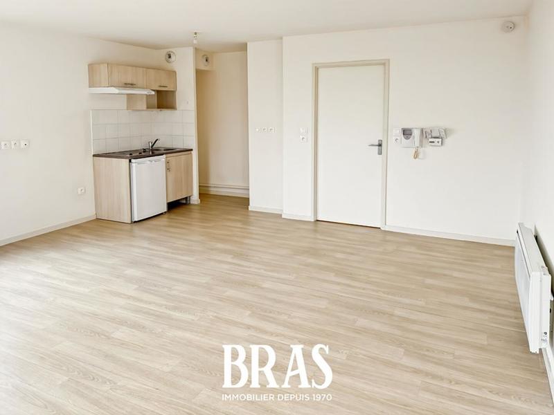 Studio - 38 m² - 1 pièce