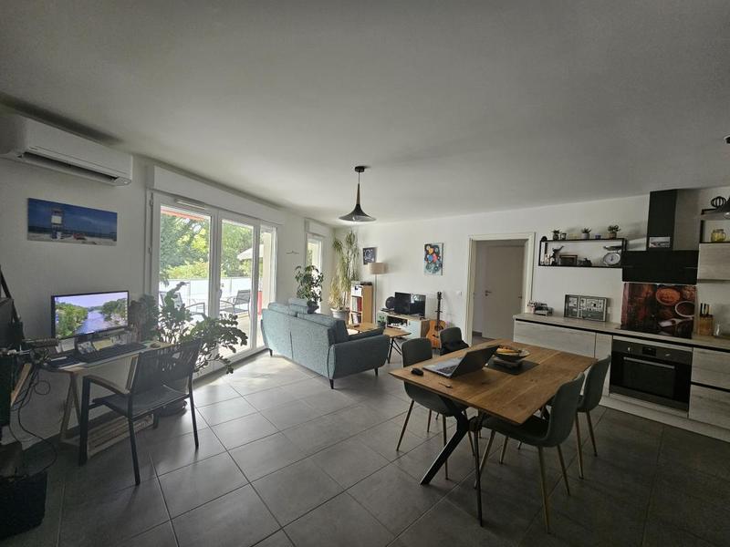 Appartement - 77 m² - 3 pièces