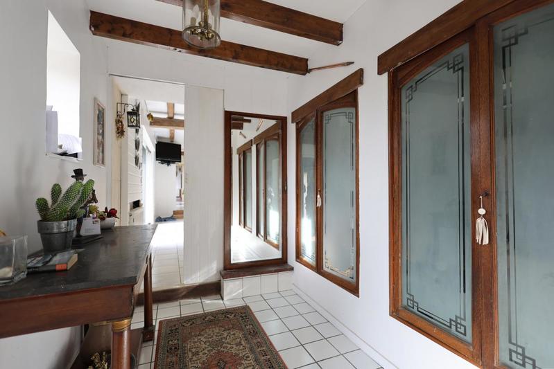 Maison - 260 m² - 8 pièces