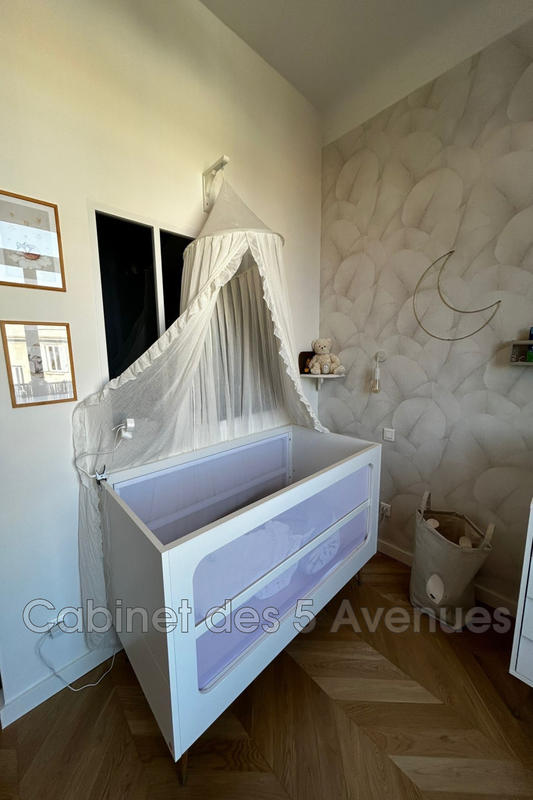 Appartement - 90 m² - 4 pièces