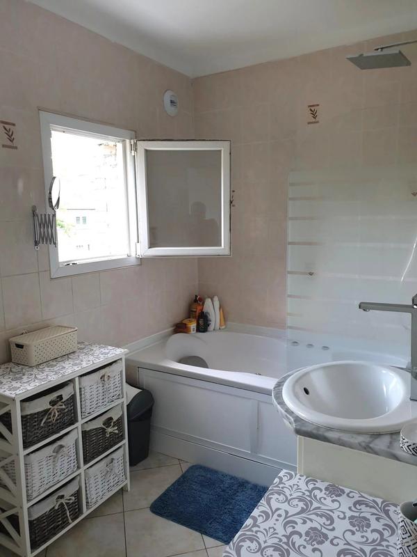 Maison - 102 m² - 5 pièces