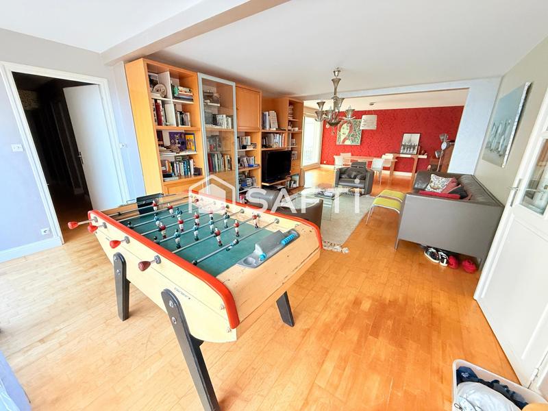 Maison - 364 m² - 12 pièces