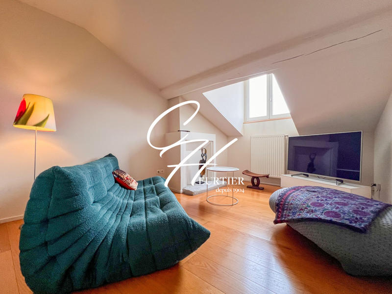 Appartement - 183 m² - 5 pièces