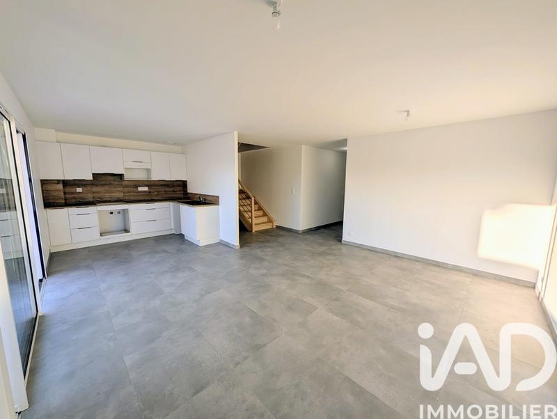 Maison - 96 m² - 4 pièces