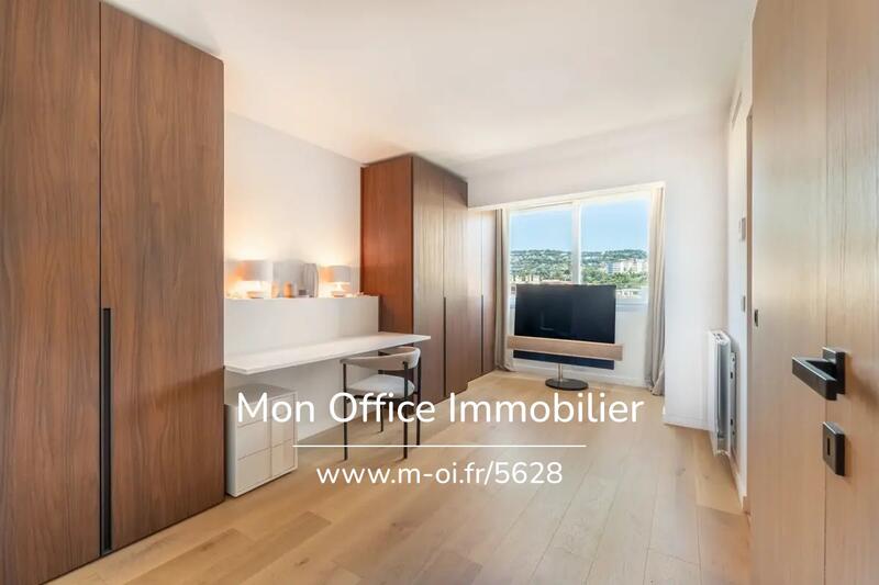 Appartement - 85 m² - 3 pièces