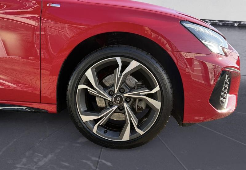 Audi A3 sportback 40 TFSIe 204 s-Line Hybride Rechargeable / Toit Ouvrant Keyless Jantes 18 Audi Sound System