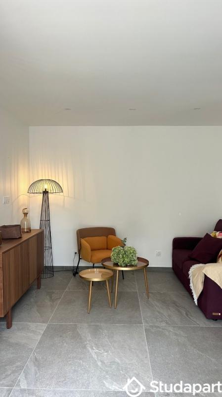 Chambre - 9 m² - 1 pièce