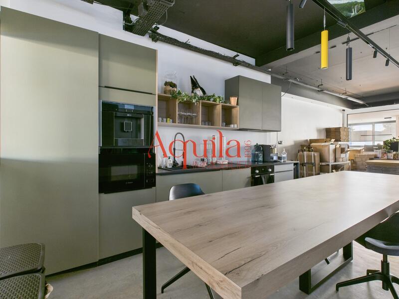 Bureau - 225 m² - 10 pièces