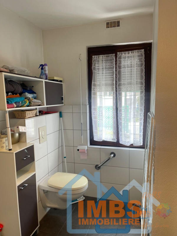 Maison - 99 m² - 5 pièces