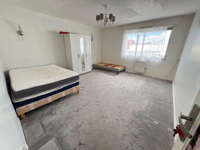 Appartement - 120 m² - 5 pièces