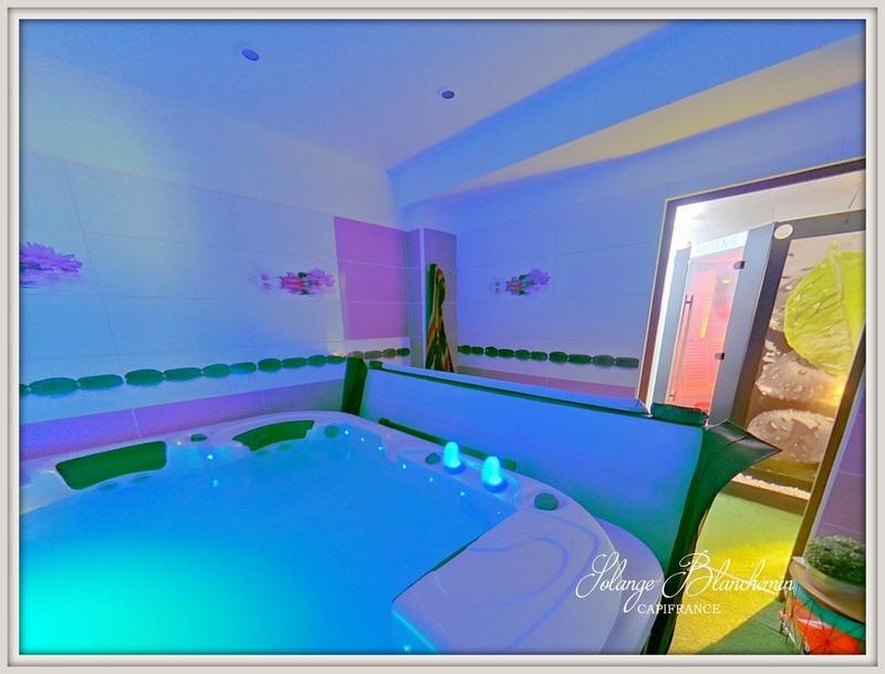 Maison - 250 m² - 9 pièces