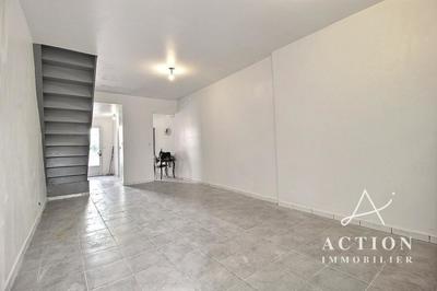 Maison - 95 m² - 5 pièces