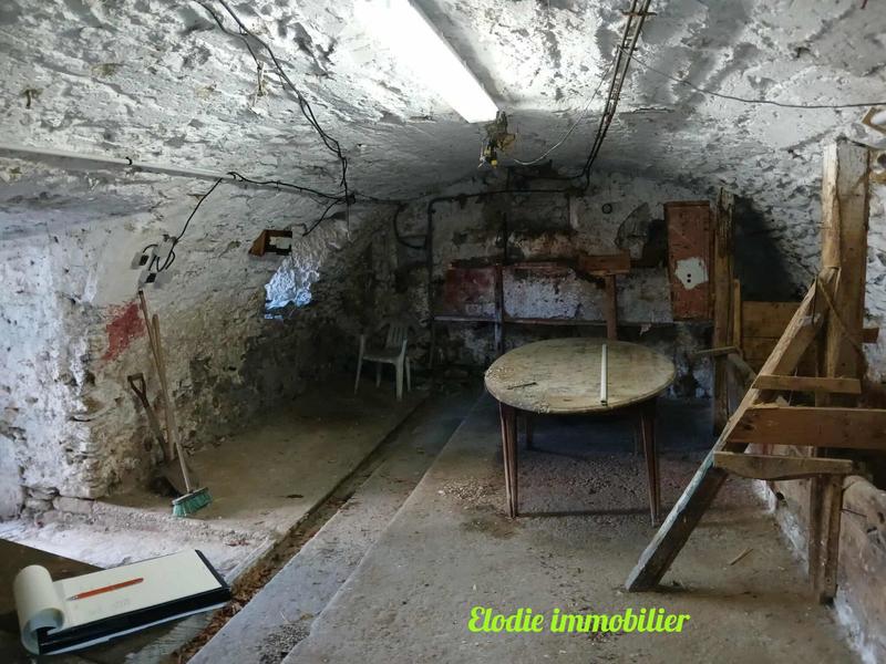 Maison - 144 m² - 10 pièces