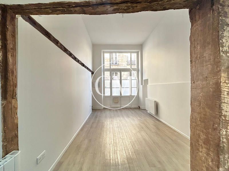 Bureau - 137 m² - 7 pièces