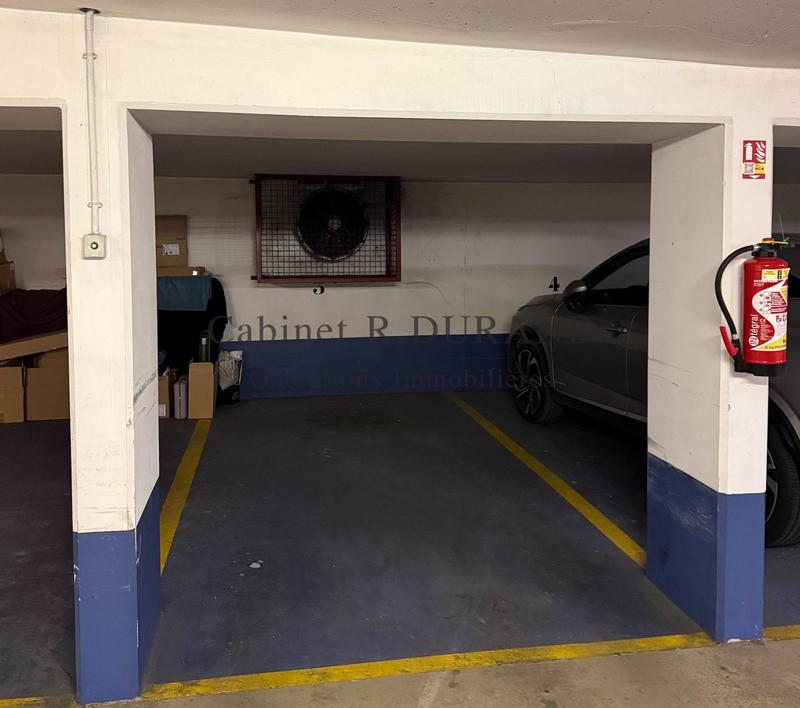 Parking / Garage - 1 m²