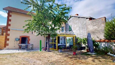 Maison - 85 m² - 5 pièces