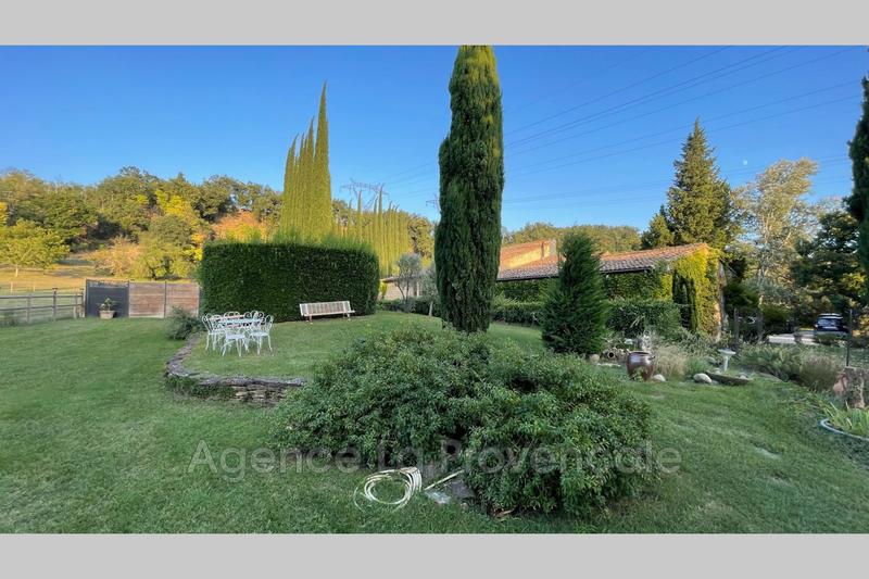 Demeure - 620 m² - 13 pièces