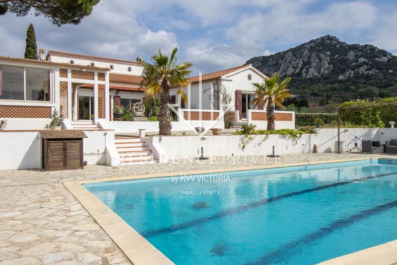 Maison chambre d'hôtes - 195 m² - 8 pièces