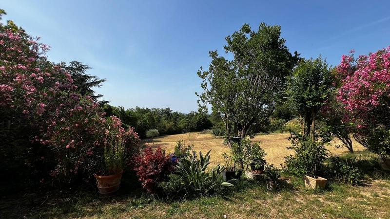 Maison - 427 m² - 11 pièces