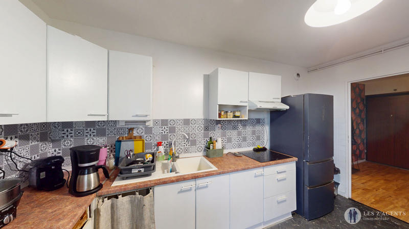 Appartement - 98 m² - 5 pièces