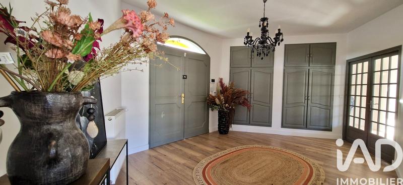 Maison - 228 m² - 6 pièces