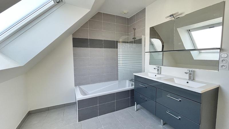 Maison contemporaine - 110 m² - 6 pièces