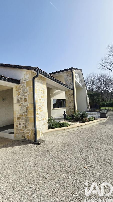 Maison de maîtres - 207 m² - 6 pièces