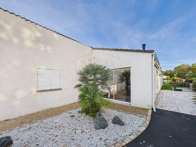 Maison - 165 m² - 6 pièces