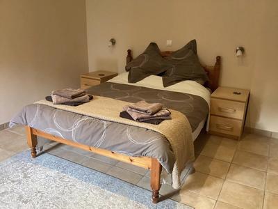 Maison - 256 m² - 4 pièces