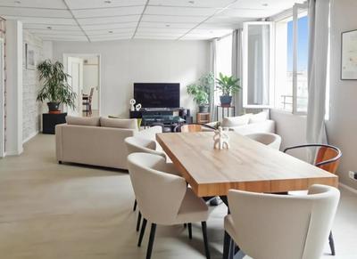 Maison - 400 m² - 15 pièces