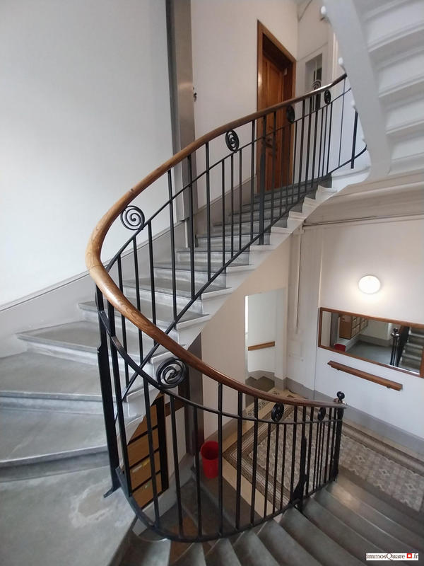 Appartement - 80 m² - 3 pièces