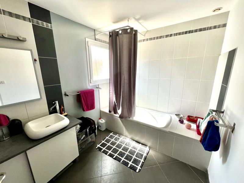 Villa - 130 m² - 5 pièces