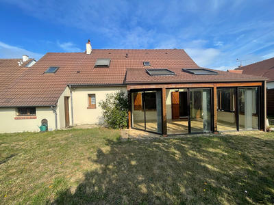 Maison - 137 m² - 5 pièces