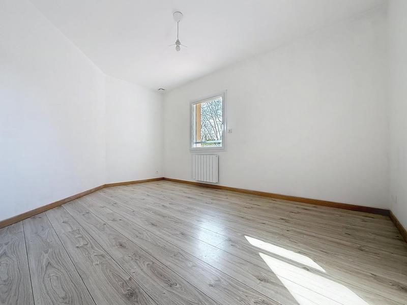 Maison - 215 m² - 7 pièces