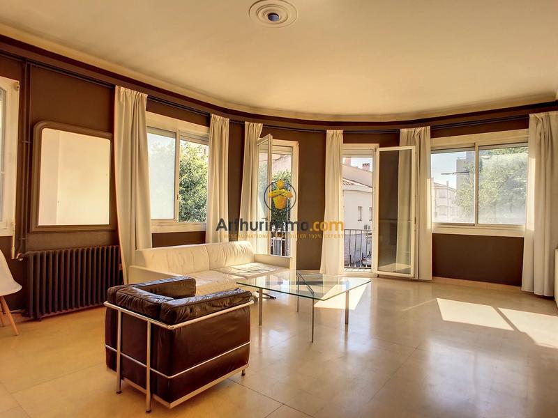 Immeuble - 270 m² - 12 pièces