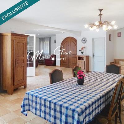 Maison - 205 m² - 8 pièces