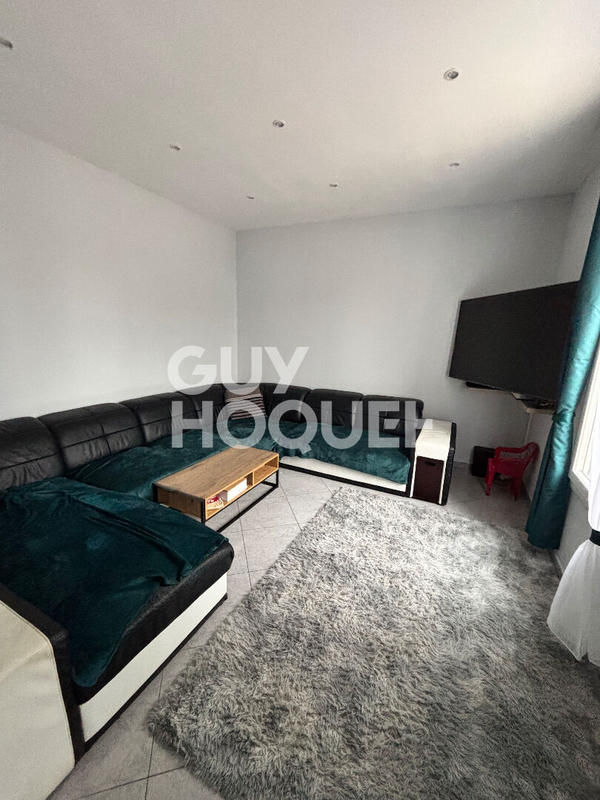 Maison - 92 m² - 5 pièces